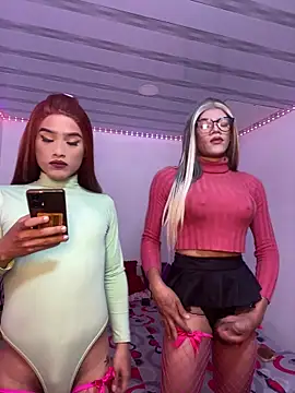 big girl21cm online show from December 2, 2025, 2:08 pm