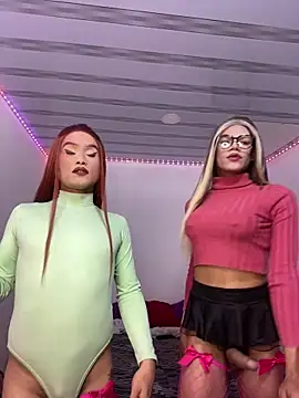 Snapshot of big_girl21cm chatting on February 8, 2026, 12:41 am big girl21cm online show from February 8, 2026, 12:41 am