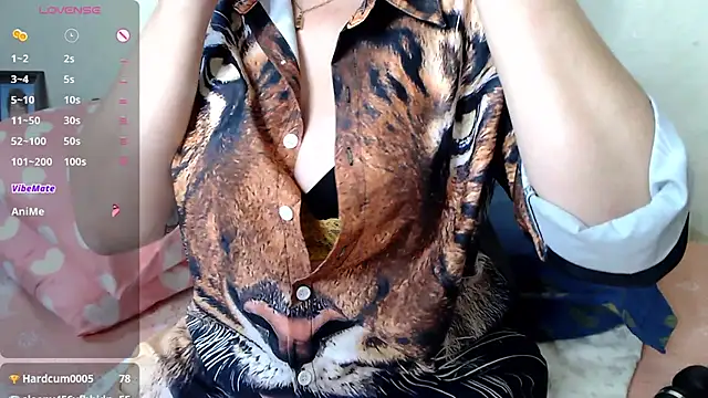 RoseStarr online show from November 1, 2025, 1:49 pm