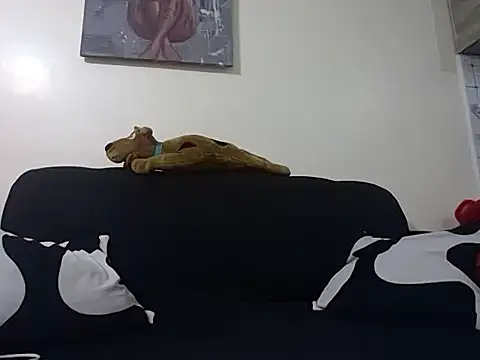 hoely grail01 online show from November 4, 2025, 8:01 pm