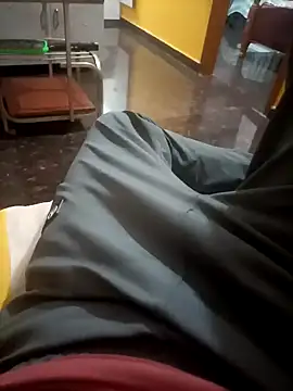 Snapshot of princeblore chatting on February 1, 2026, 12:58 pm princeblore online show from February 1, 2026, 12:58 pm