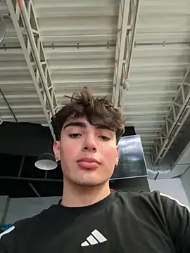 KittySkirtt1 online show from October 28, 2025, 6:29 pm