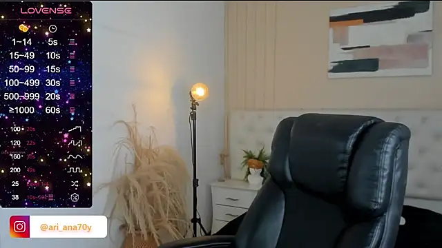 LOISE-XX online show from February 11, 2026, 4:12 am