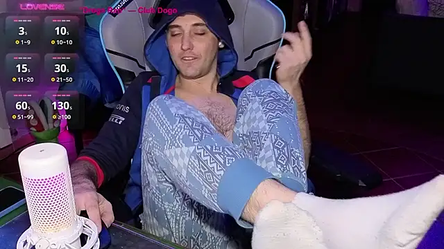 Gil gamesh90 online show from March 9, 2026, 9:51 pm