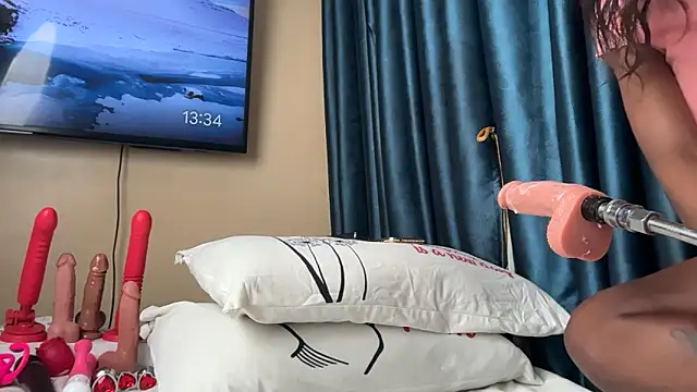 SexyAudreyFuck online show from March 12, 2026, 8:35 pm