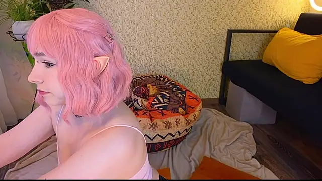 EmmyAmbros online show from October 23, 2025, 11:36 pm