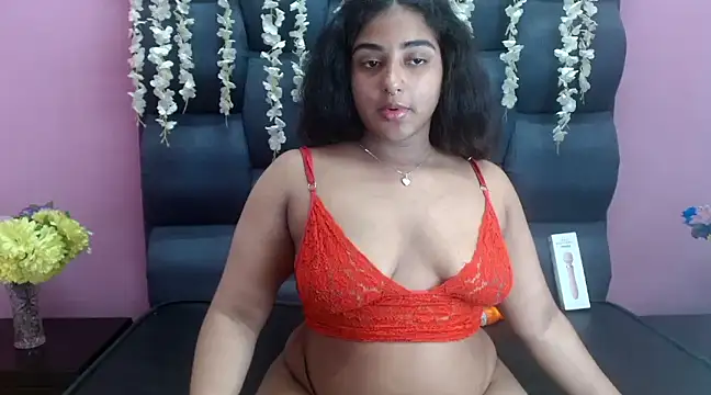 Sofia Hernandez  online show from February 22, 2025, 6:06 am