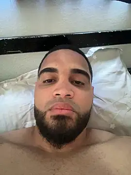 luismanuel 1998 online show from March 22, 2026, 2:07 pm