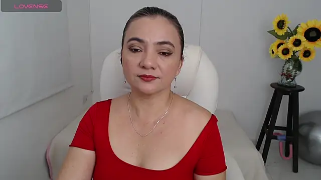ana milf online show from October 14, 2025, 1:34 pm