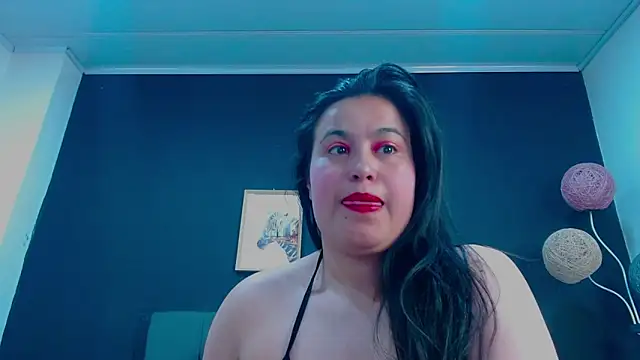 mia xx1 online show from November 29, 2025, 10:04 am