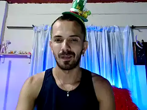 Snapshot of Tomas_Tylor chatting on December 10, 2024, 2:27 am Tomas Tylor online show from December 10, 2024, 2:27 am