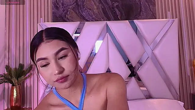 Snapshot of Zayda_1 chatting on February 20, 2026, 12:29 pm Zayda 1 online show from February 20, 2026, 12:29 pm