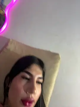 Snapshot of saragill323 chatting on March 23, 2025, 12:47 am saragill323 online show from March 23, 2025, 12:47 am