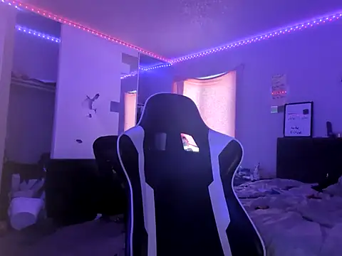 Snapshot of YonniDiamond chatting on February 19, 2025, 3:38 pm YonniDiamond online show from February 19, 2025, 3:38 pm