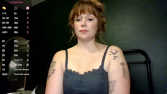 Snapshot of Blaze_Baby chatting on February 14, 2025, 4:58 am Blaze Baby online show from February 14, 2025, 4:58 am