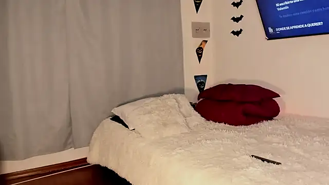 Teo skinny online show from April 18, 2026, 12:46 am