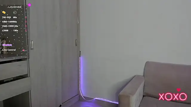 Lilacutte  online show from October 24, 2025, 12:31 am