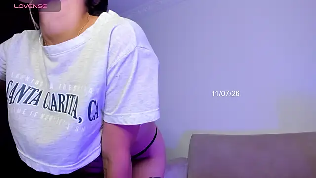 Lilacutte  online show from July 11, 2026, 8:53 pm