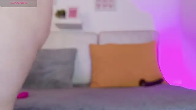 Malka Burning online show from April 9, 2026, 8:15 pm