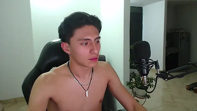 jay dimarco2 online show from September 12, 2025, 3:28 am