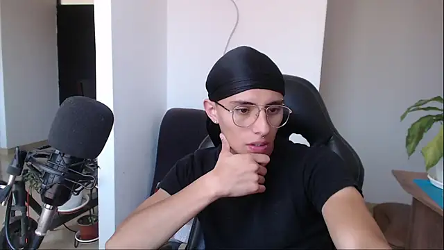 jay dimarco2 online show from February 9, 2026, 5:22 pm