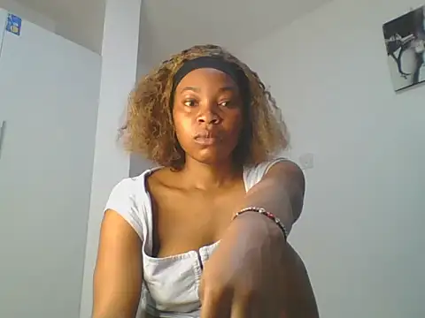  Becky002 online show from December 14, 2025, 9:37 am