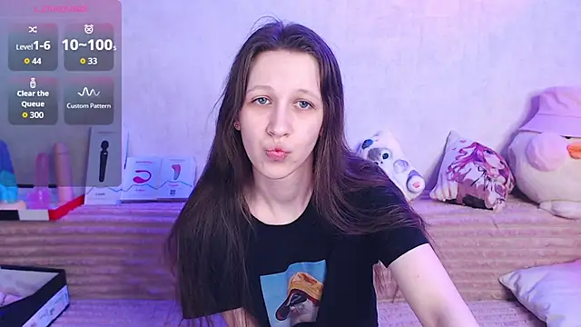 ur kitty   online show from February 22, 2026, 1:02 pm