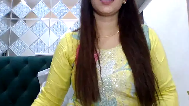 sparkling queen online show from October 3, 2025, 5:36 pm