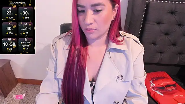 EmaGw online show from December 4, 2025, 12:59 pm