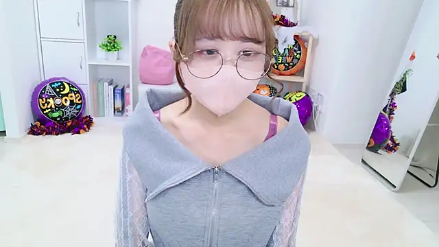 Snapshot of chihiro_ri chatting on October 27, 2025, 5:03 pm chihiro ri online show from October 27, 2025, 5:03 pm