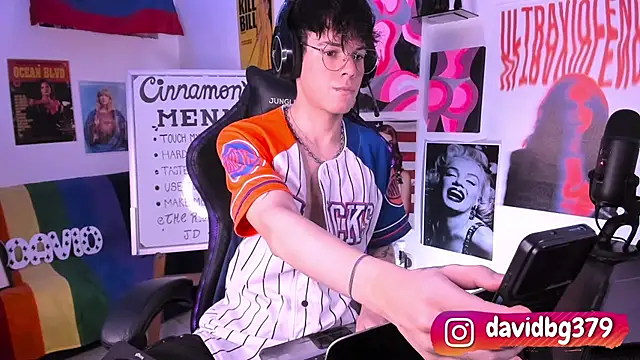 cinnamon boyxxx online show from March 14, 2025, 1:59 am