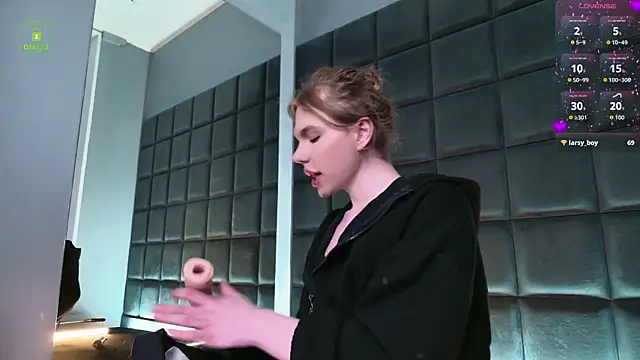 Snapshot of DanielPaige_ chatting on February 8, 2026, 4:05 pm DanielPaige online show from February 8, 2026, 4:05 pm