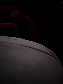 Frutales1402 online show from April 24, 2026, 5:26 pm