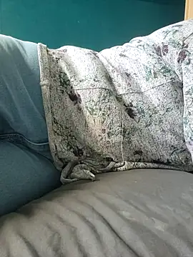 cruellaculdenfer67 online show from April 13, 2026, 11:58 am