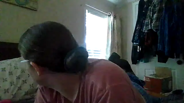 velvetta  online show from October 26, 2025, 4:18 pm