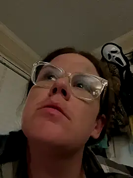 velvetta  online show from October 3, 2025, 6:26 am