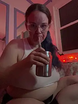 velvetta  online show from October 27, 2025, 8:26 am