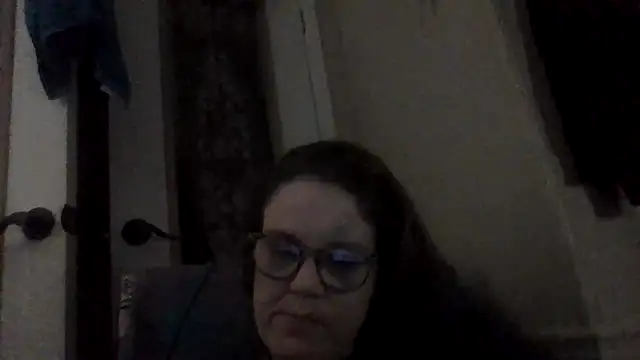 velvetta  online show from September 30, 2025, 8:31 am