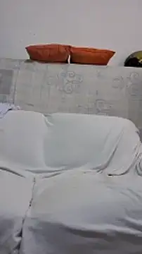 josehot151515 online show from January 8, 2025, 4:55 am