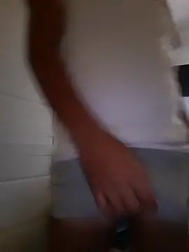 josehot151515 online show from November 4, 2025, 5:17 pm