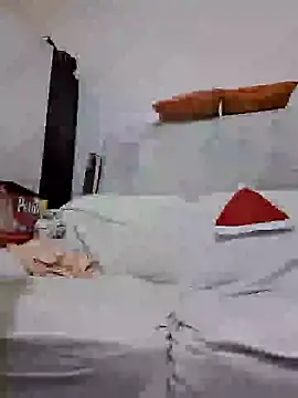 josehot151515 online show from January 5, 2025, 4:04 am