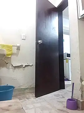 josehot151515 online show from December 16, 2024, 6:49 pm