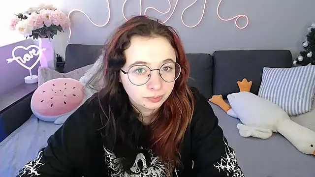 Mini Diva online show from February 16, 2026, 9:08 am