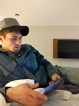 Snapshot of savhorseridecwby chatting on January 18, 2025, 3:09 am savhorseridecwby online show from January 18, 2025, 3:09 am