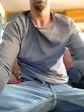 Snapshot of savhorseridecwby chatting on November 6, 2025, 7:40 pm savhorseridecwby online show from November 6, 2025, 7:40 pm