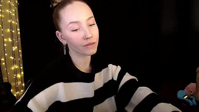 SindiWatsoon online show from February 3, 2026, 1:27 pm