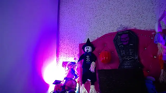 Snapshot of luly_pink chatting on October 24, 2025, 10:09 pm luly pink online show from October 24, 2025, 10:09 pm