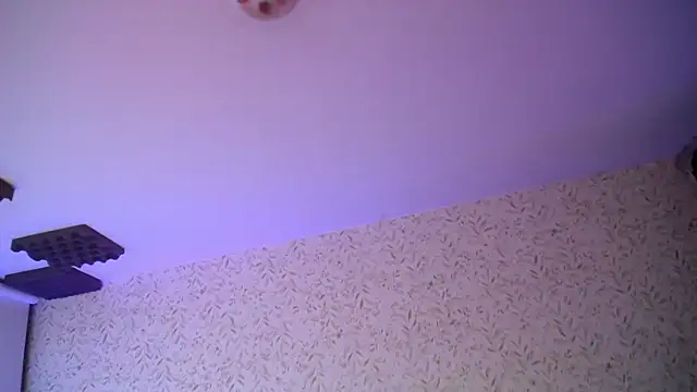 Snapshot of luly_pink chatting on December 18, 2025, 3:55 am luly pink online show from December 18, 2025, 3:55 am