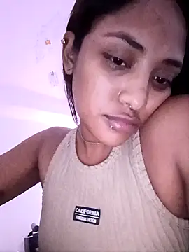 VictoireFeller online show from December 18, 2025, 5:45 am