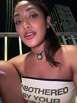 VictoireFeller online show from February 25, 2026, 3:40 am